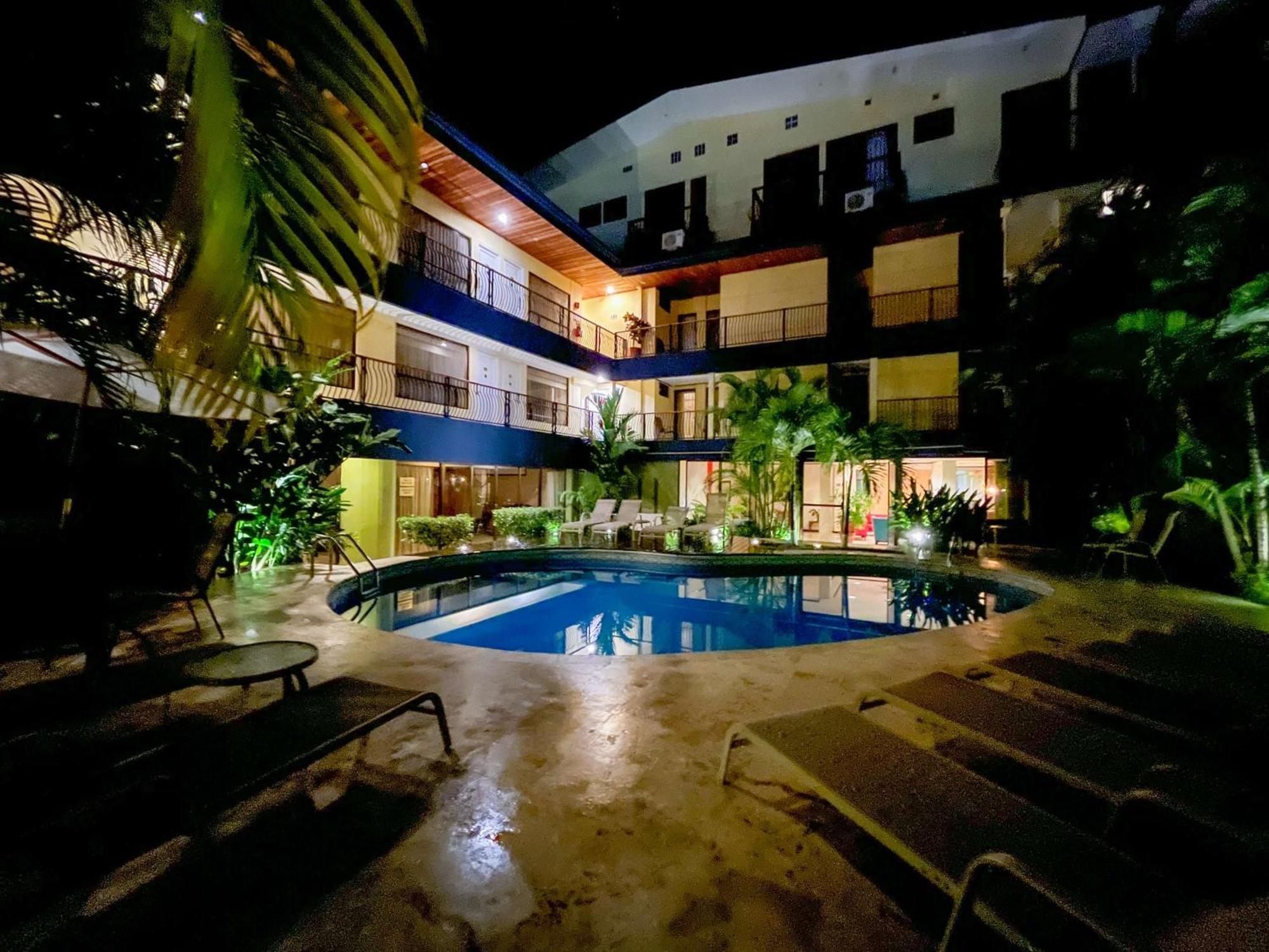 เบสต์ เวสเทิร์น โฮเต็ล แอนด์ กาสิโน กามุก Hotel มานูเอล อันโตนิโอ ภายนอก รูปภาพ